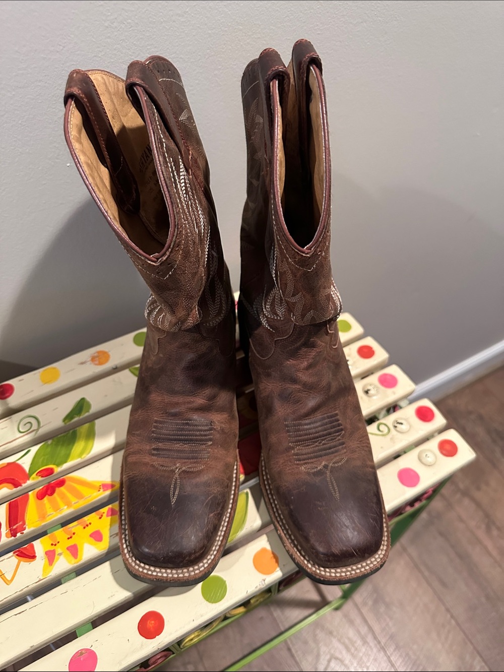 Shyanne Brown Western Cowboy Boots with Stitching